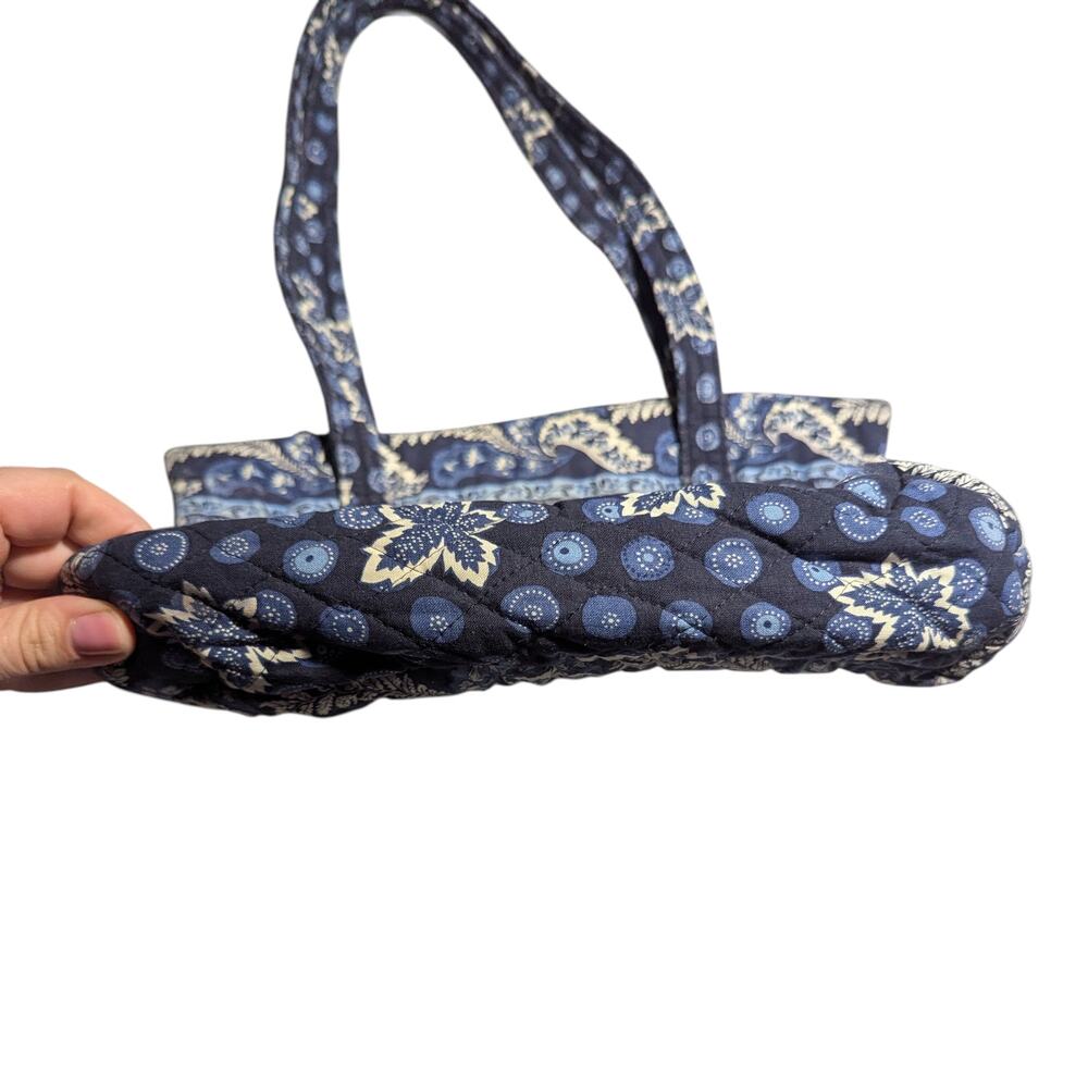 Vtg 1990s Vera Bradley Cornflower Navy Blue Floral Quilted Cotton Shoulder Bag - Picture 4 of 7